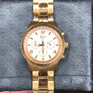 GUESS Watch